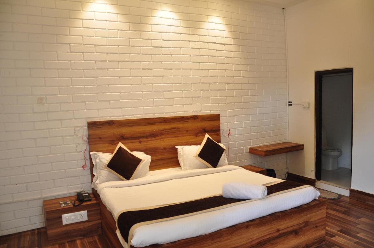 Seed Resort Shrīrangapattana Extérieur photo
